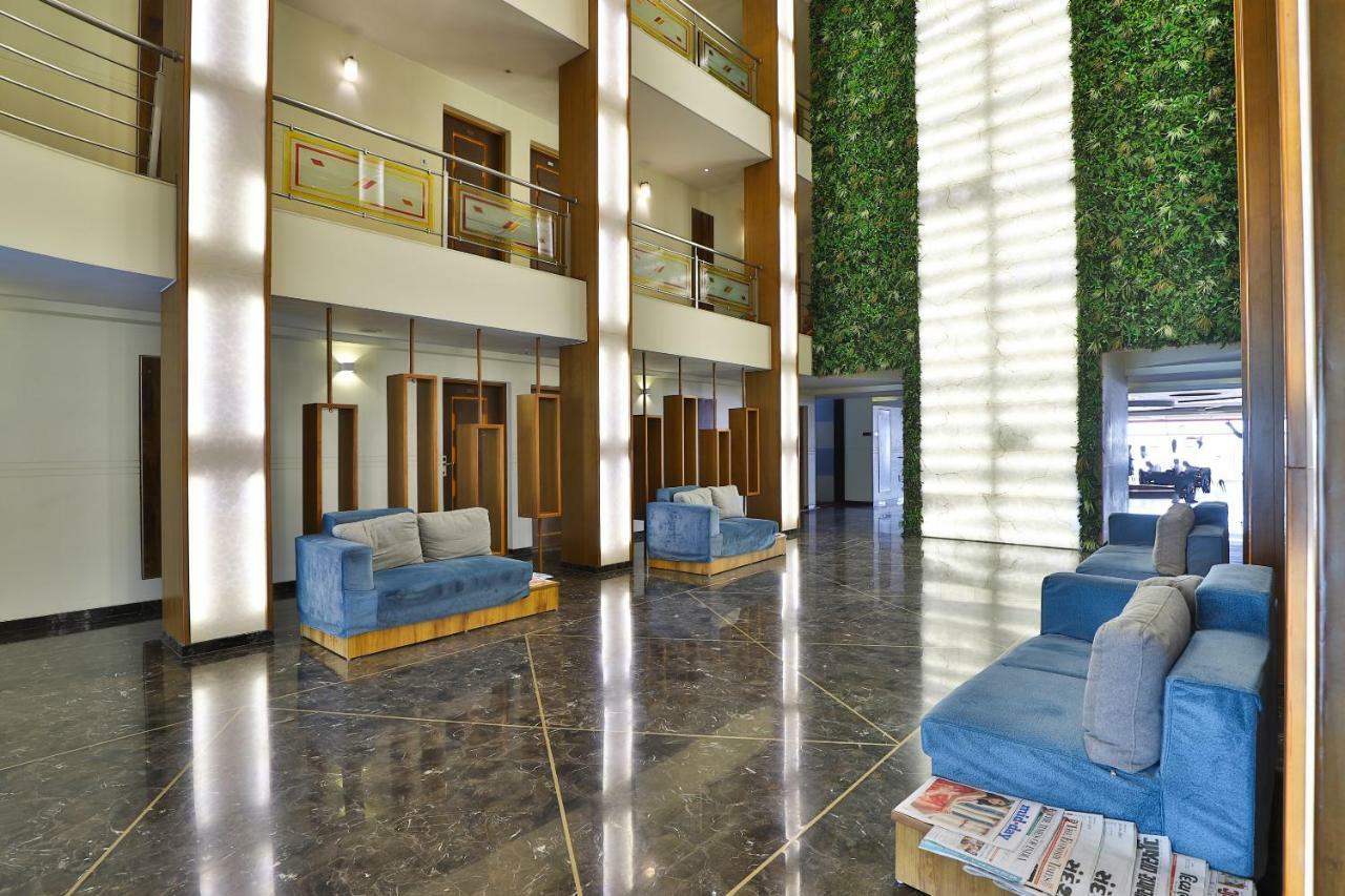 Palette - Hotel Ocean Inn Daman Esterno foto